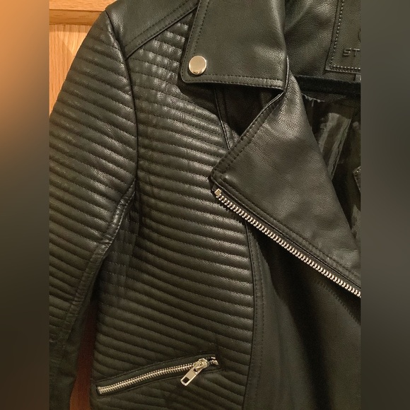 Max Studio Women’s Black Faux Leather Quilted Zippered Moto Jacket Size Large - Picture 9 of 12